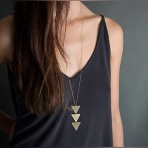 Stunning, long, arrow necklace